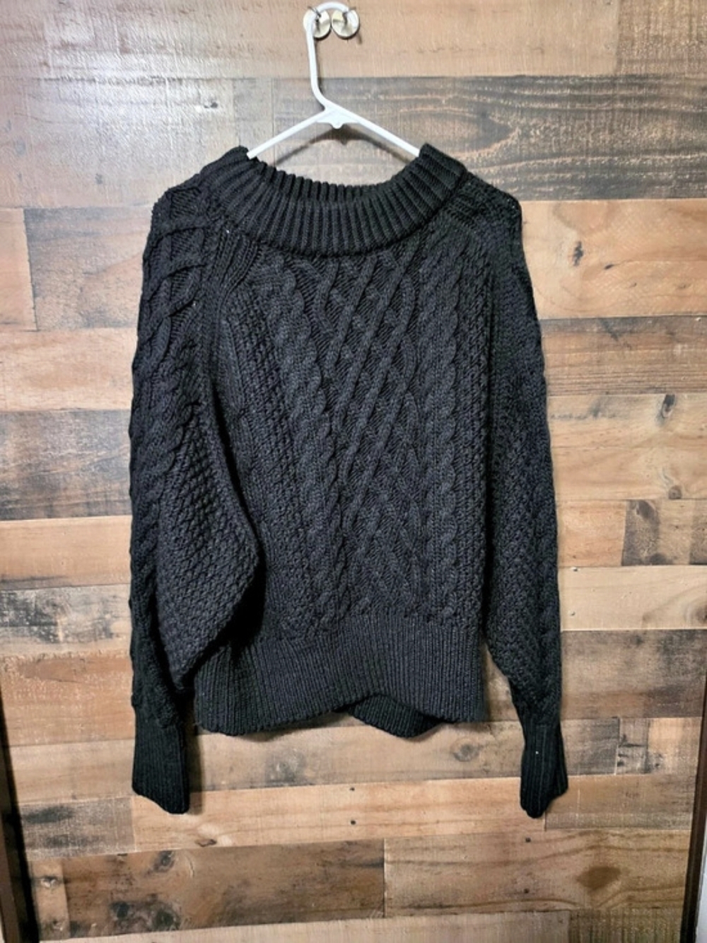 H&M Cable Knit Sweater in Black Size XXL Like New